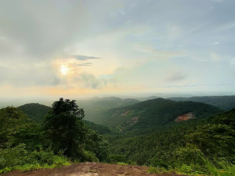 Thiruvona Mala Trekking Point